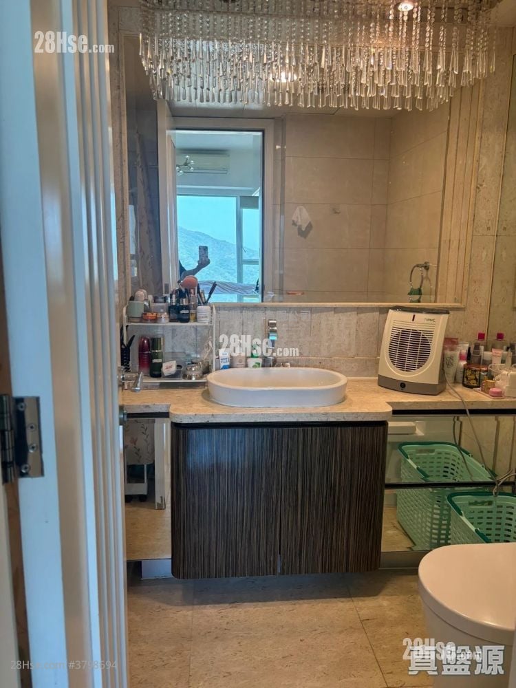 领都 售盘 4 房 976 平方尺