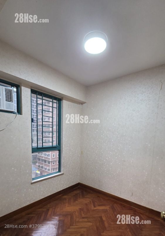 Kent Place Sell 1 Bedroom , 1 Bathroom 285 ft²