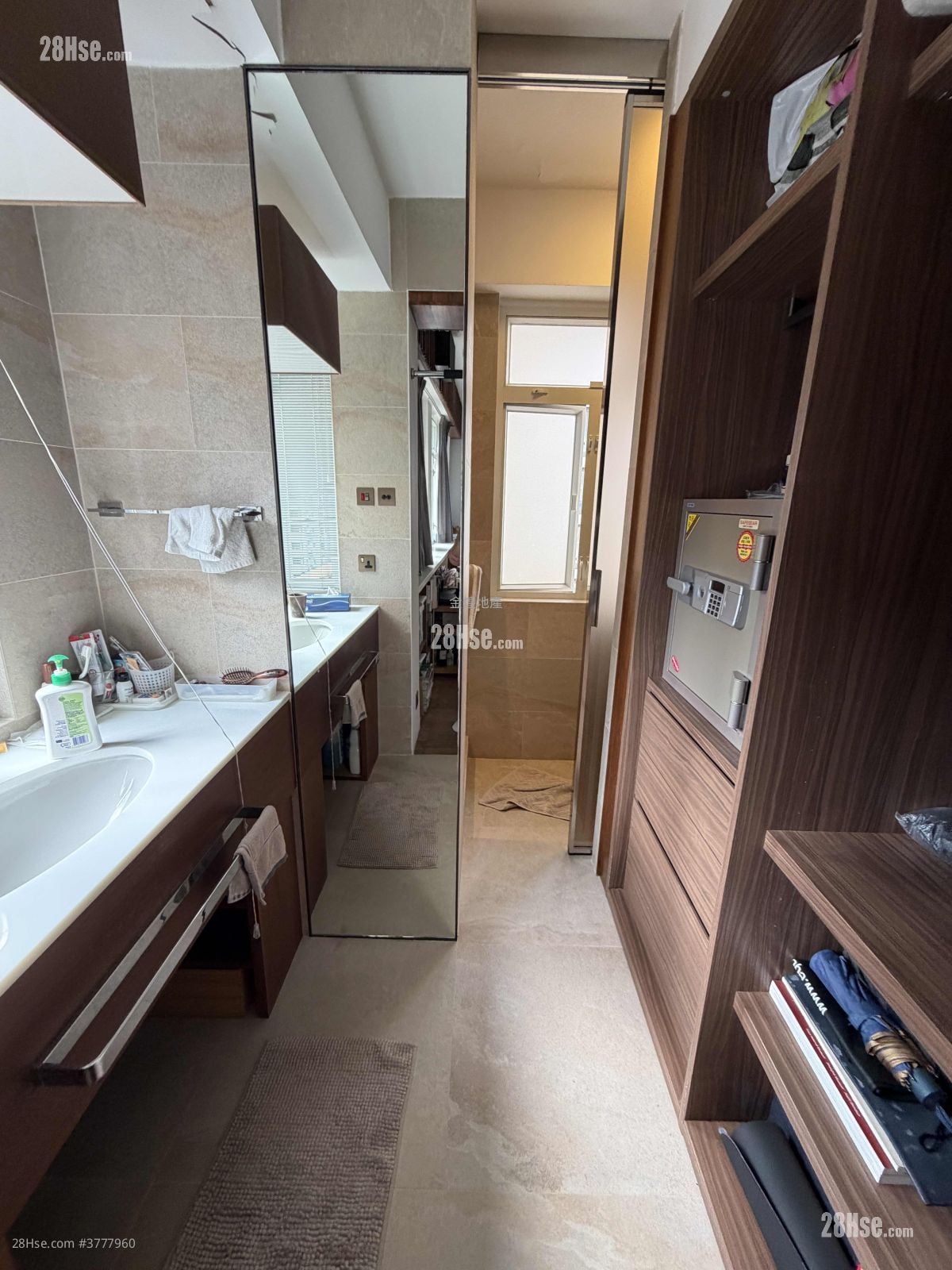 晋宝大厦 售盘 369 平方尺