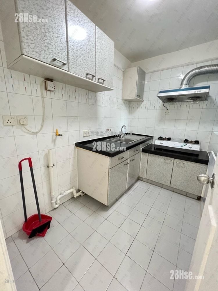 Sun Yuen Long Centre Sell 2 Bedrooms 466 ft²