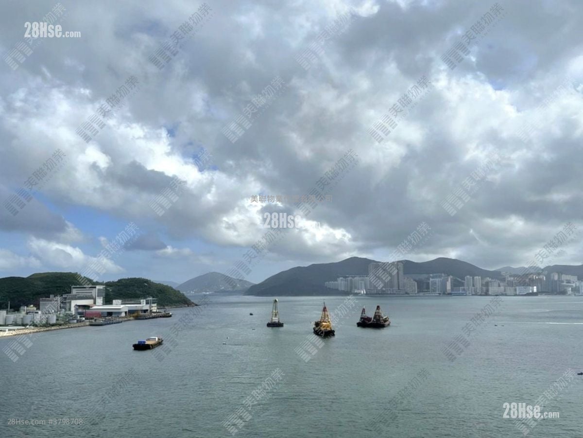 Ocean Marini Sell 3 Bedrooms 815 ft²