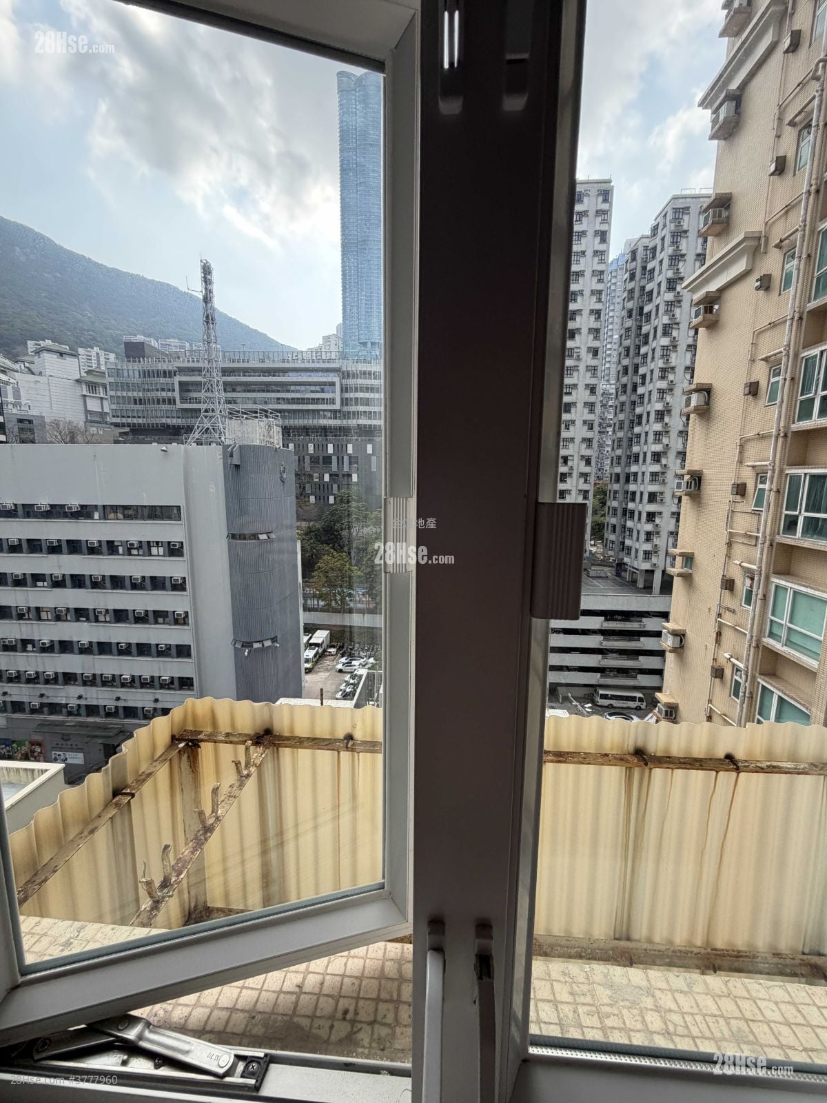 晋宝大厦 售盘 369 平方尺