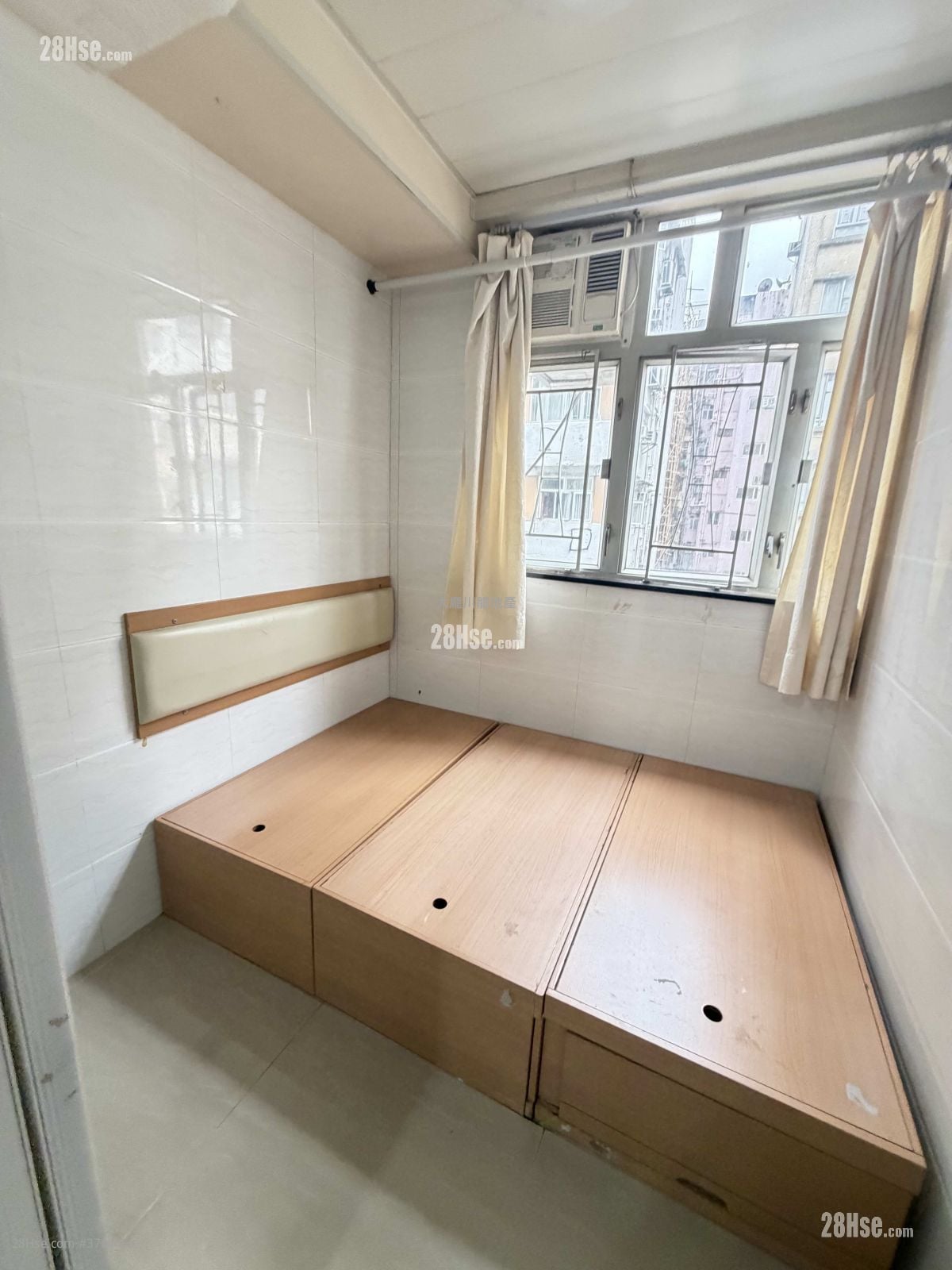 Chinese Mansion Rental 135 ft²