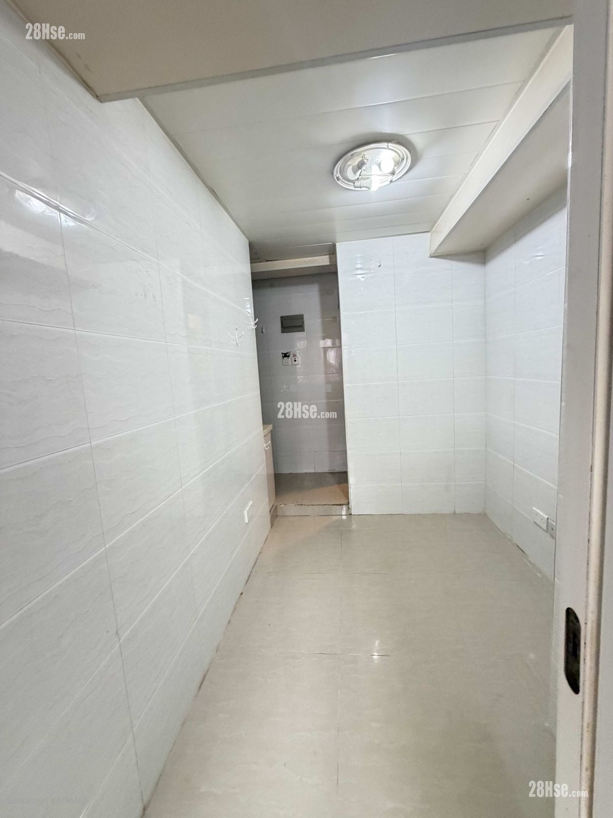 Chinese Mansion Rental 135 ft²