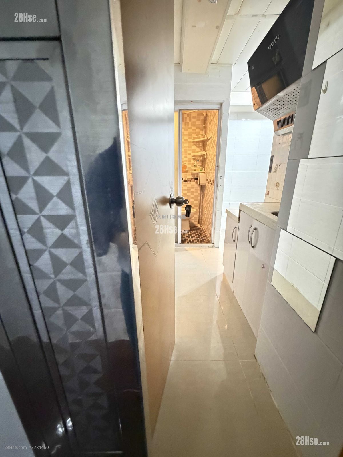 Chinese Mansion Rental 135 ft²