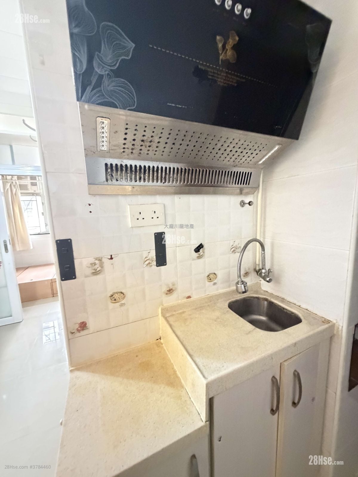 Chinese Mansion Rental 135 ft²