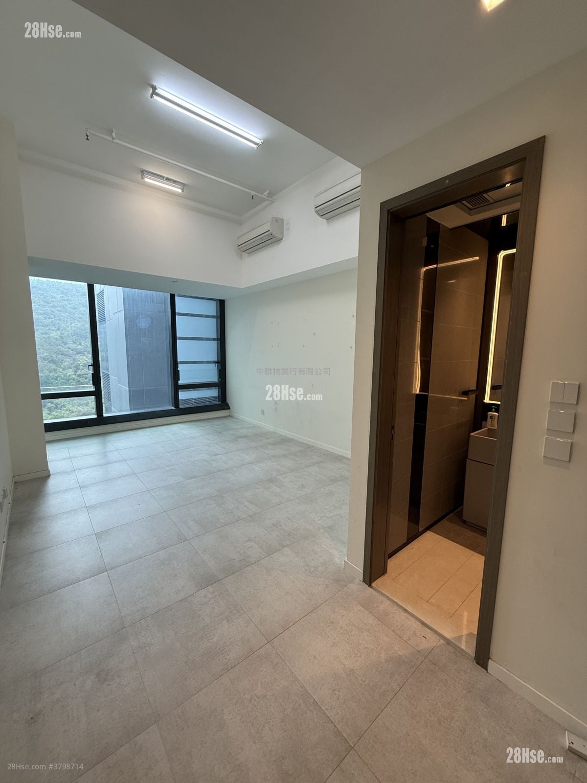 W LUXE 租盘 1 厕所