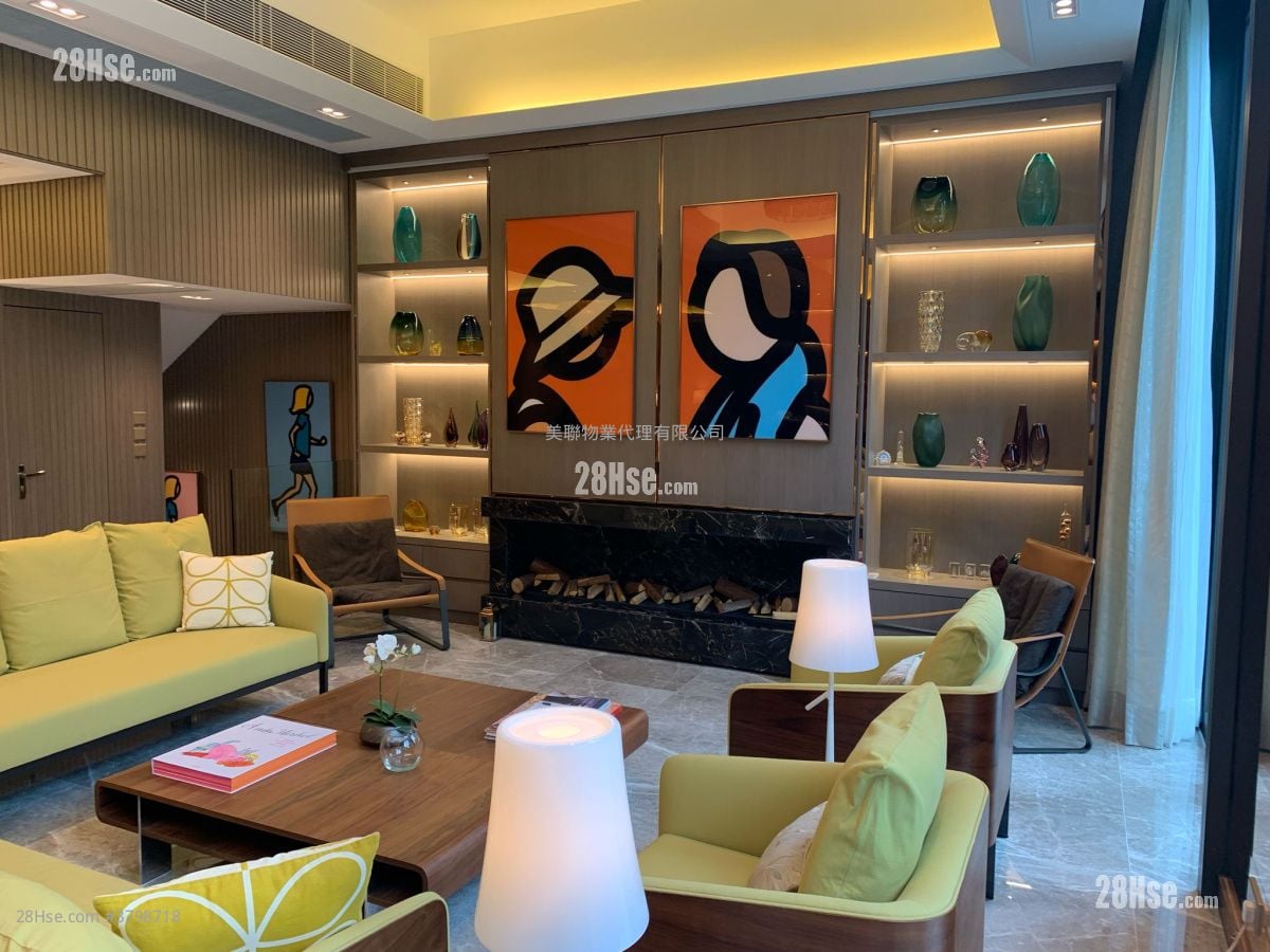 高尔夫御苑 售盘 5+ 房 , 5+ 浴室 2,602 平方尺