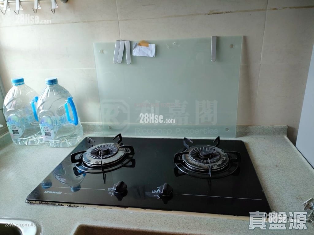 Sunglow Building Sell 2 Bedrooms , 1 Bathroom 411 ft²