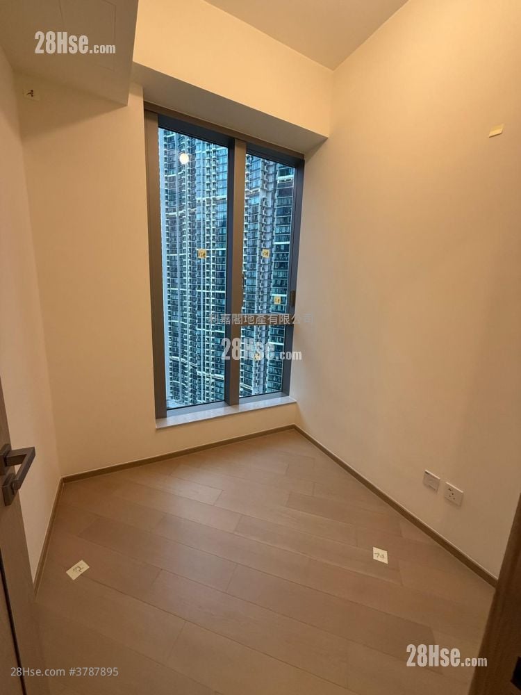 Villa Garda I Rental 2 Bedrooms , 1 Bathroom 448 ft²