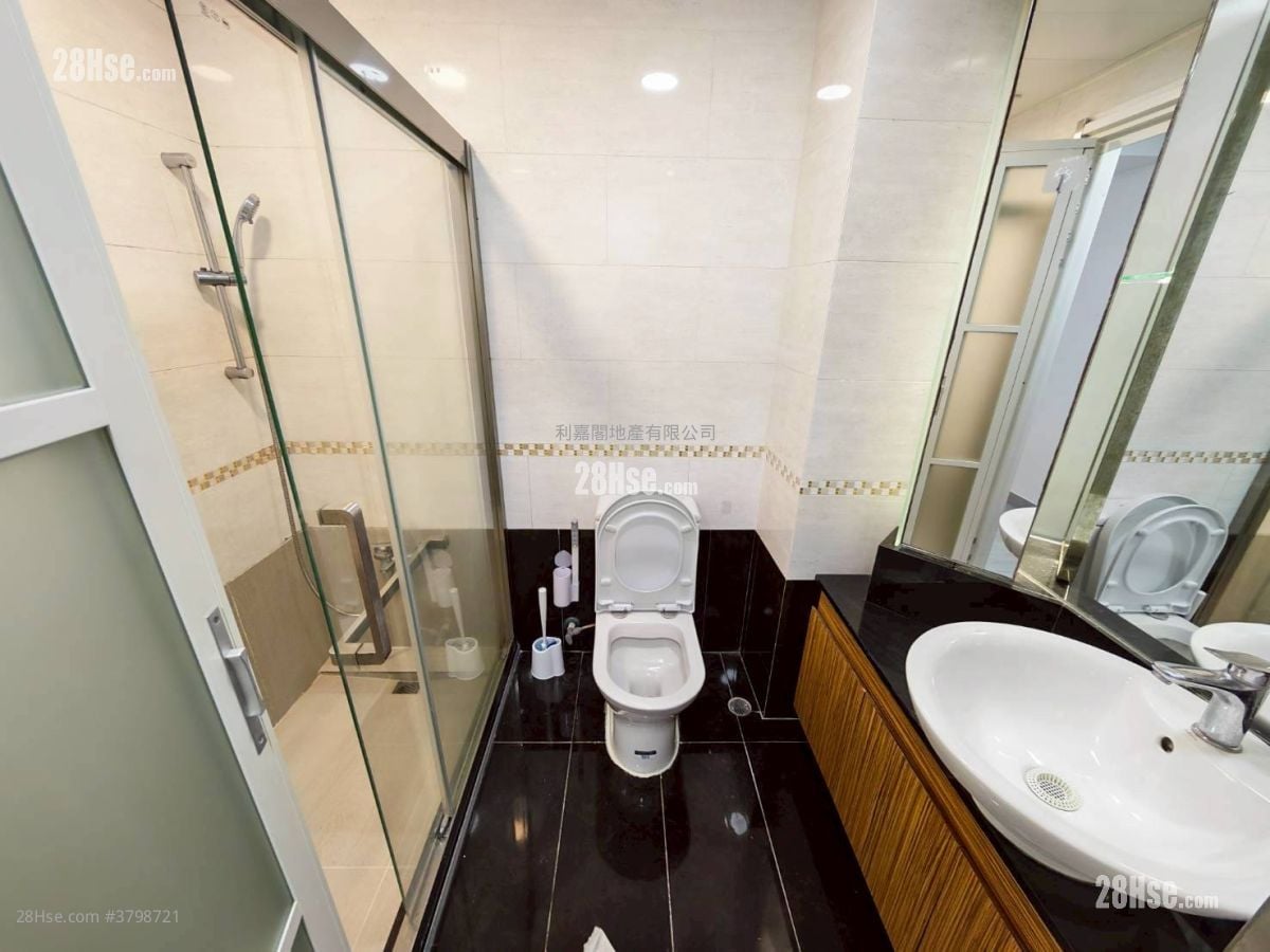 Rambler Crest Rental 2 Bedrooms , 1 Bathroom 485 ft²