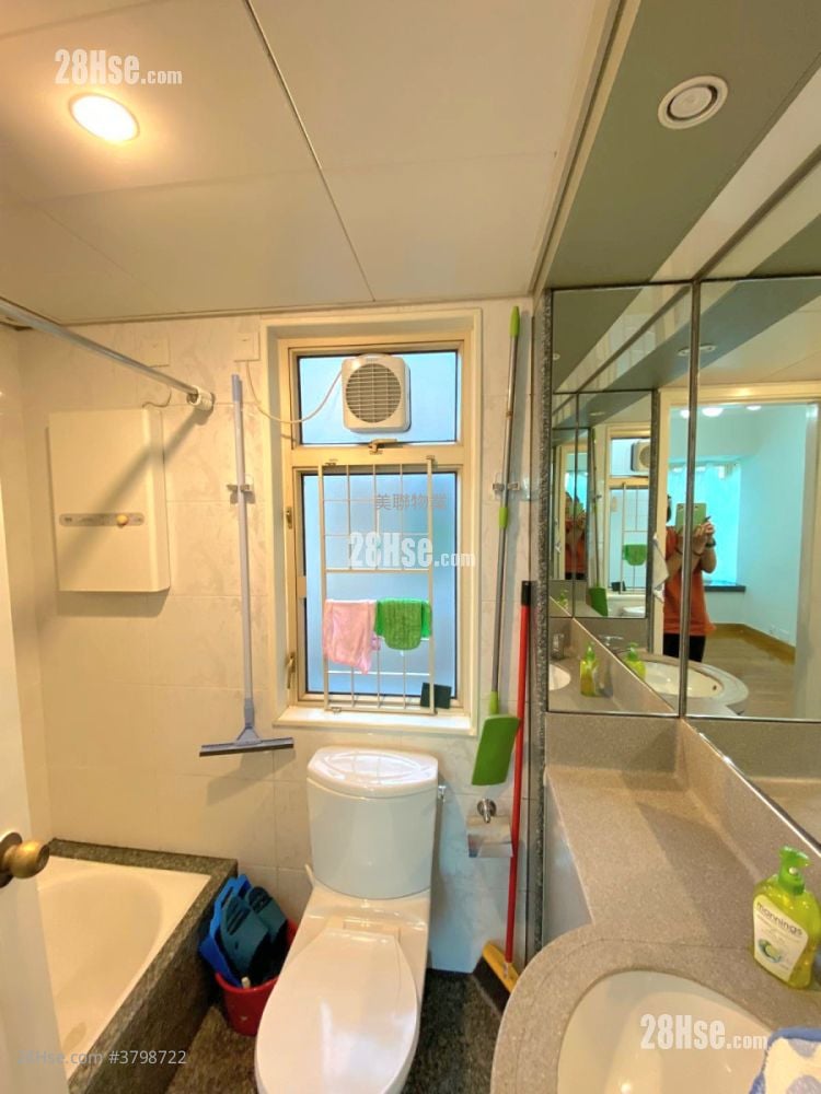 新宝城 售盘 2 房 , 2 浴室 377 平方尺