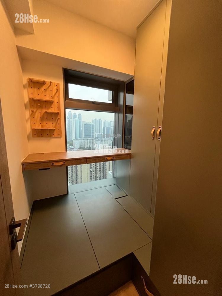 Phase 1B Of The Campton Sell 2 Bedrooms , 1 Bathroom 512 ft²