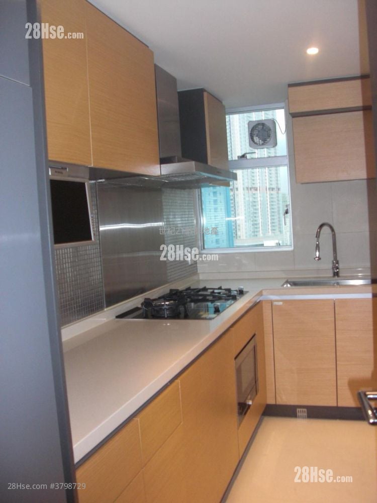 御豪门 租盘 3 房 , 2 浴室 887 平方尺