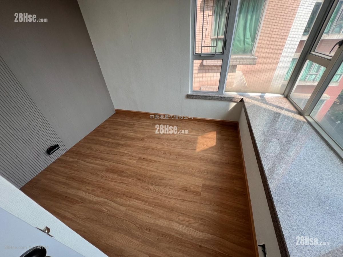 Parkland Villas Sell 2 Bedrooms 383 ft²