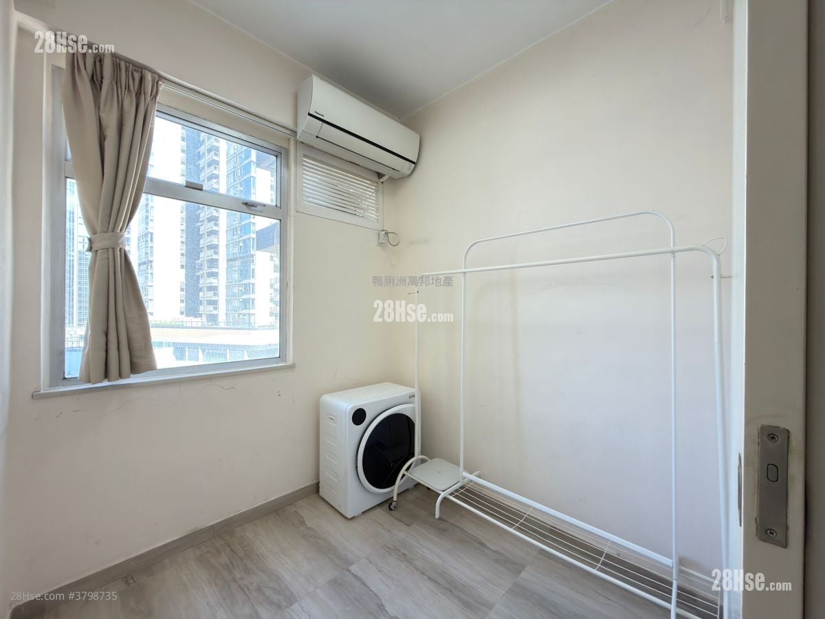 Grandview Garden Sell 2 Bedrooms , 1 Bathroom 355 ft²