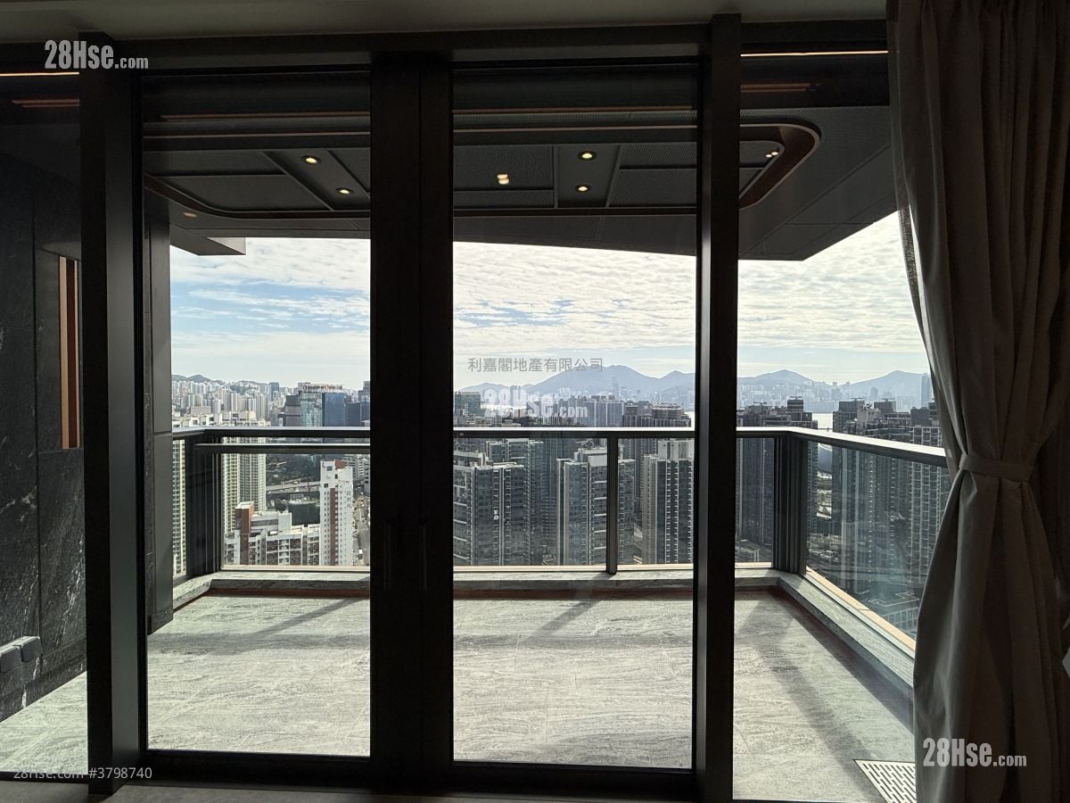 天玺天 租盘 4 房 , 3 浴室 1,993 平方尺