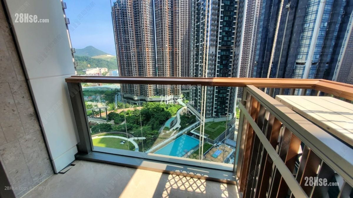 Villa Garda Iii Sell 3 Bedrooms 719 ft²