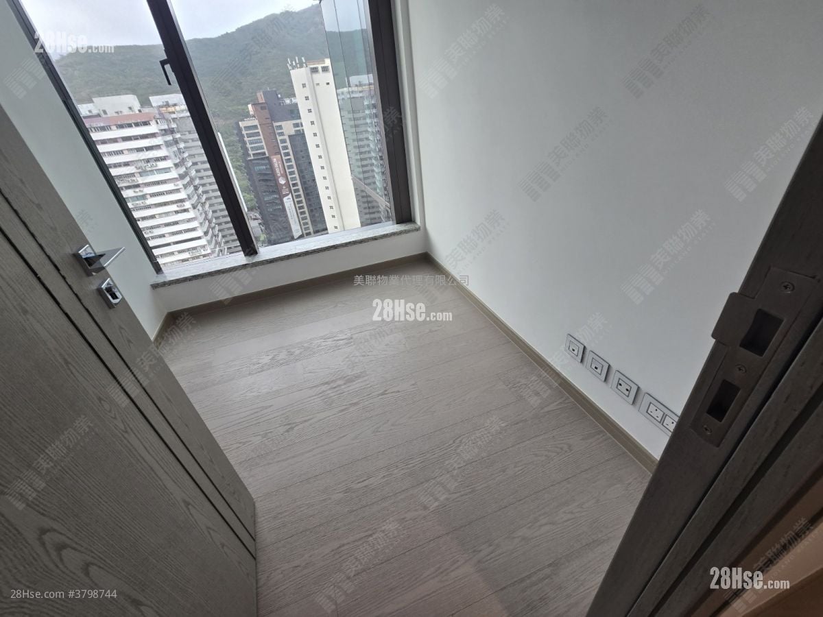 港岛南岸 售盘 3 房 , 2 浴室 747 平方尺