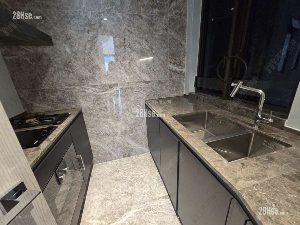 港岛南岸 售盘 3 房 , 2 浴室 747 平方尺