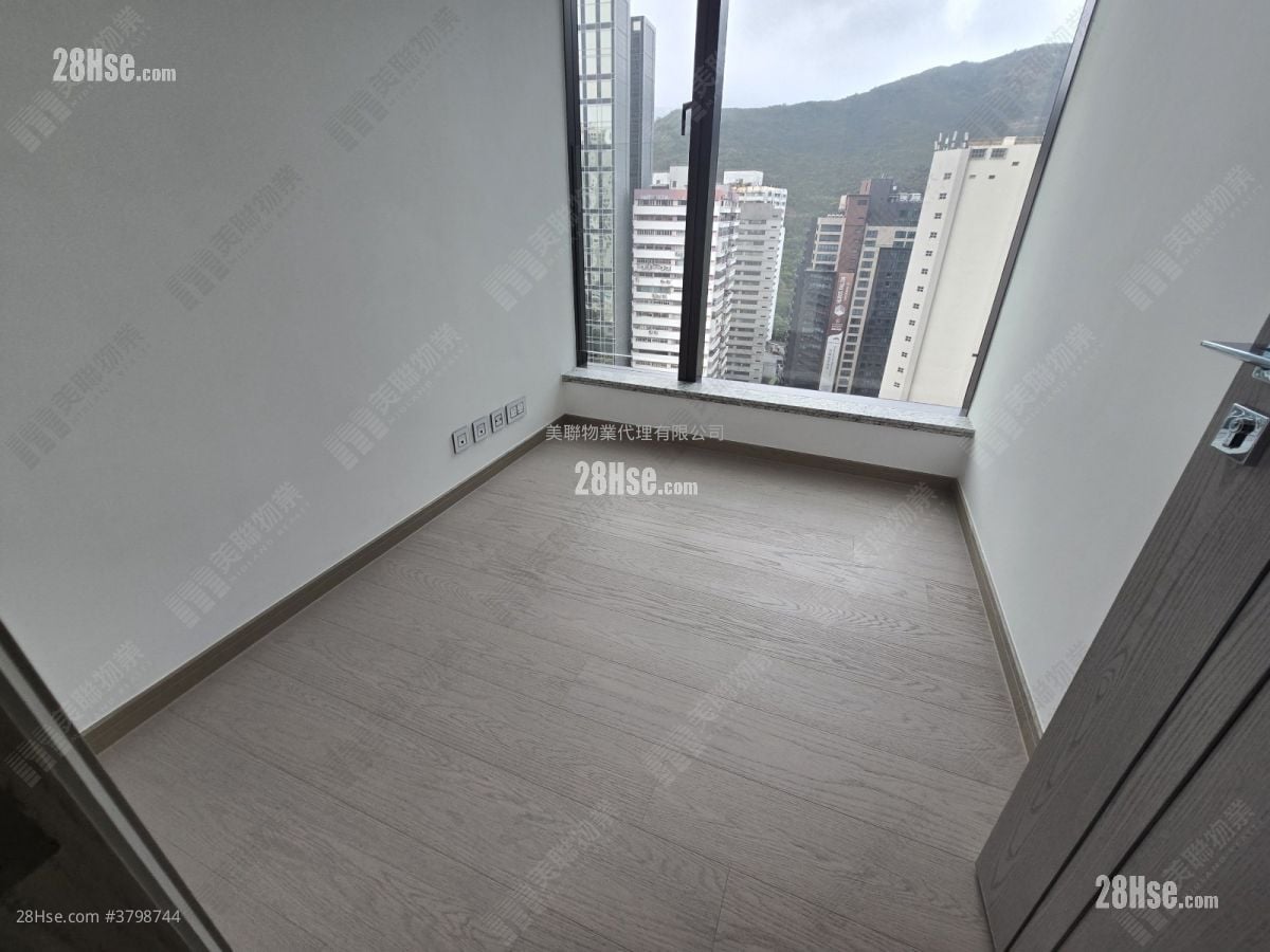 港岛南岸 售盘 3 房 , 2 浴室 747 平方尺