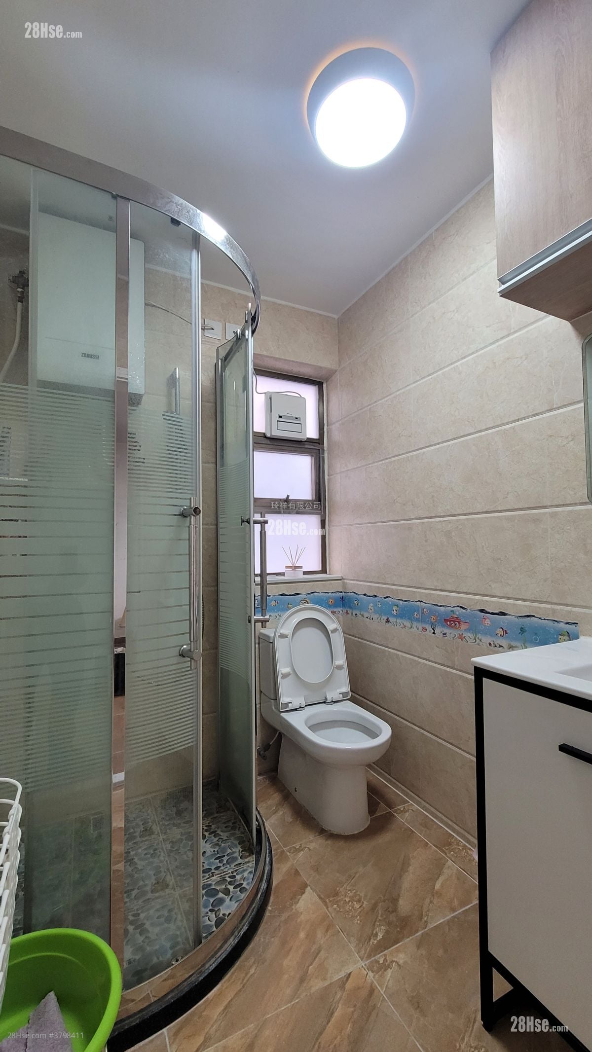 村屋 租盘 2 房 , 1 浴室