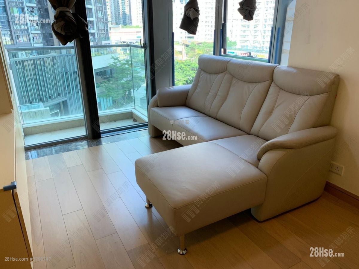 The Parkside Sell 1 Bedroom , 1 Bathroom 413 ft²