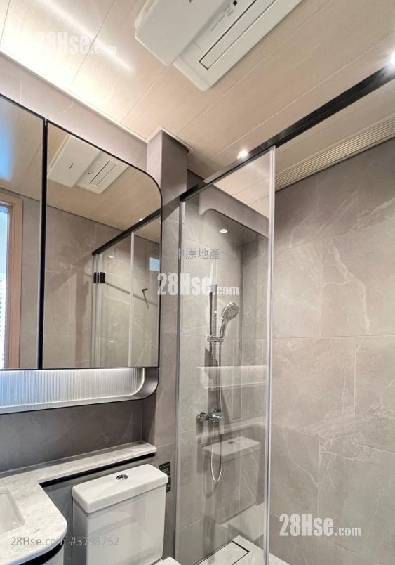 Park Seasons Sell 1 Bedroom , 1 Bathroom 327 ft²