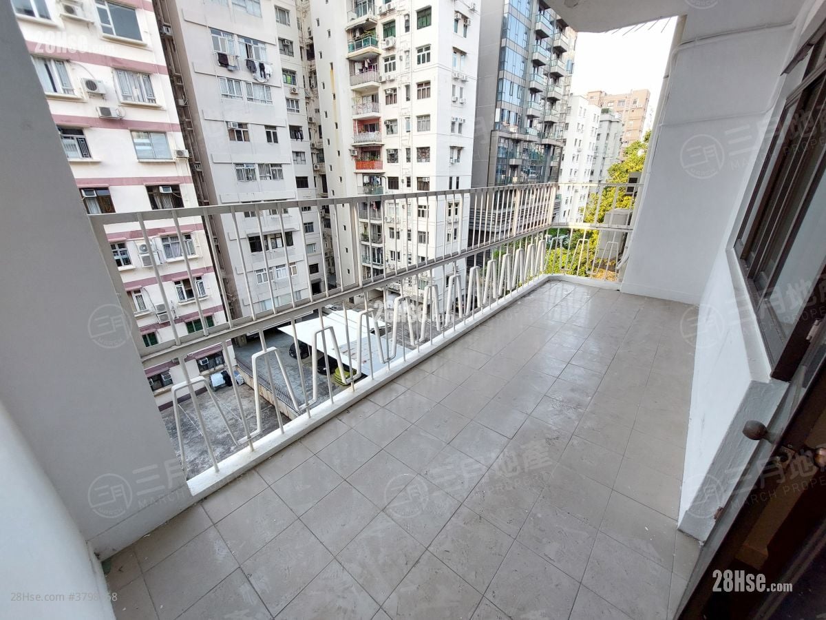 布力架街34-34A号 售盘 3 房 , 2 浴室 1,644 平方尺