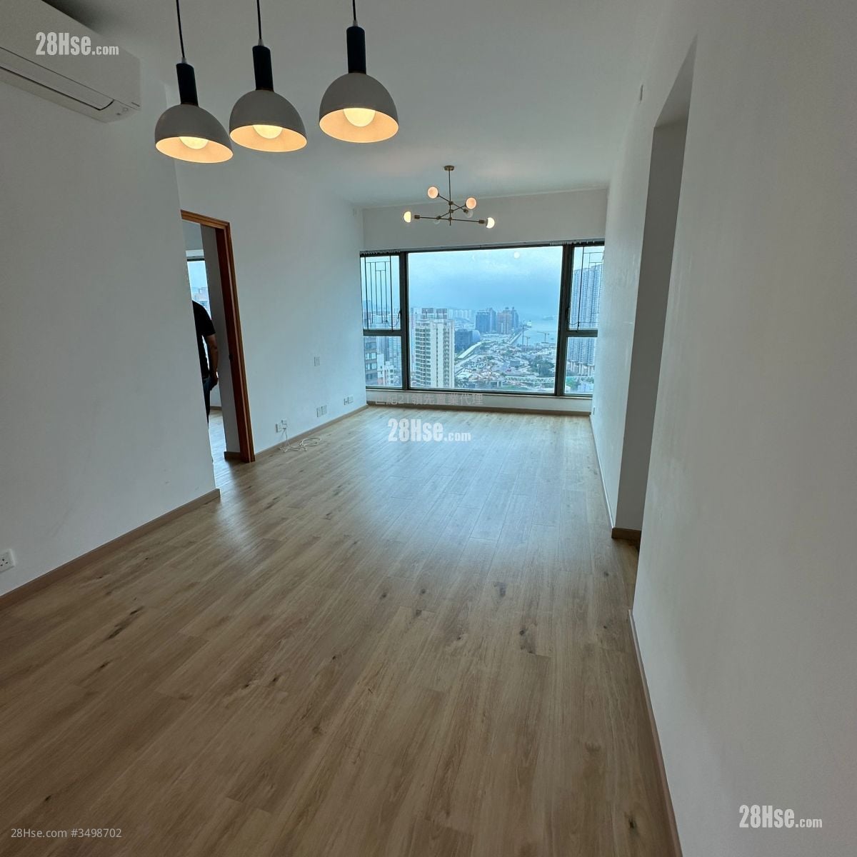 The Bloomsville Sell 3 Bedrooms , 2 Bathrooms 704 ft²