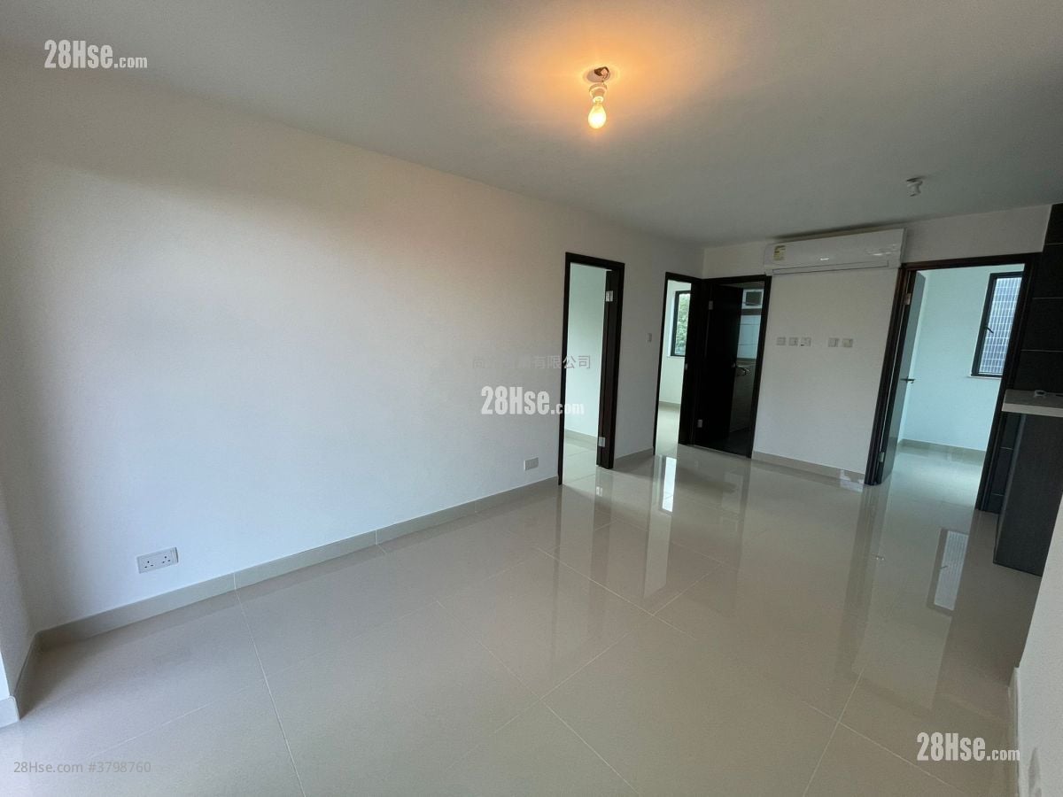 村屋 租盘 3 房 , 1 浴室 700 平方尺