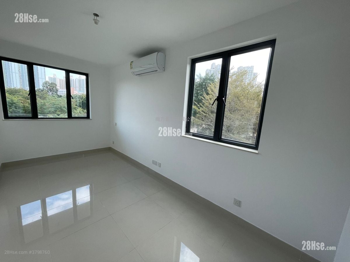 村屋 租盘 3 房 , 1 浴室 700 平方尺