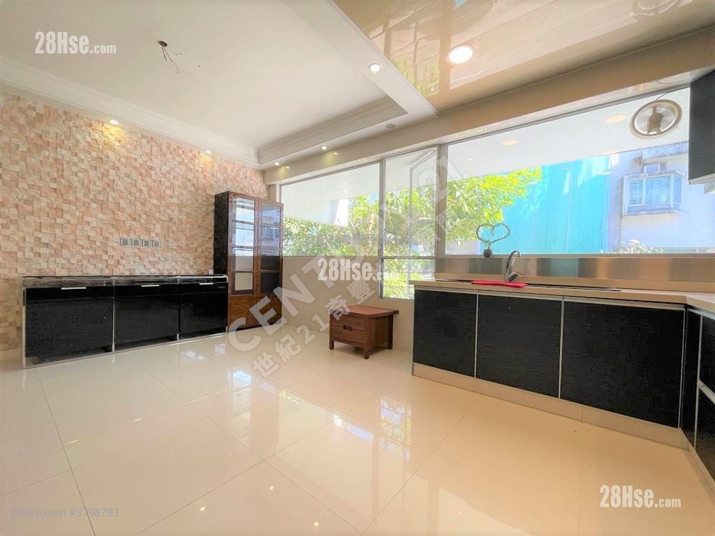 Marina Cove Sell 3 Bedrooms 1,406 ft²