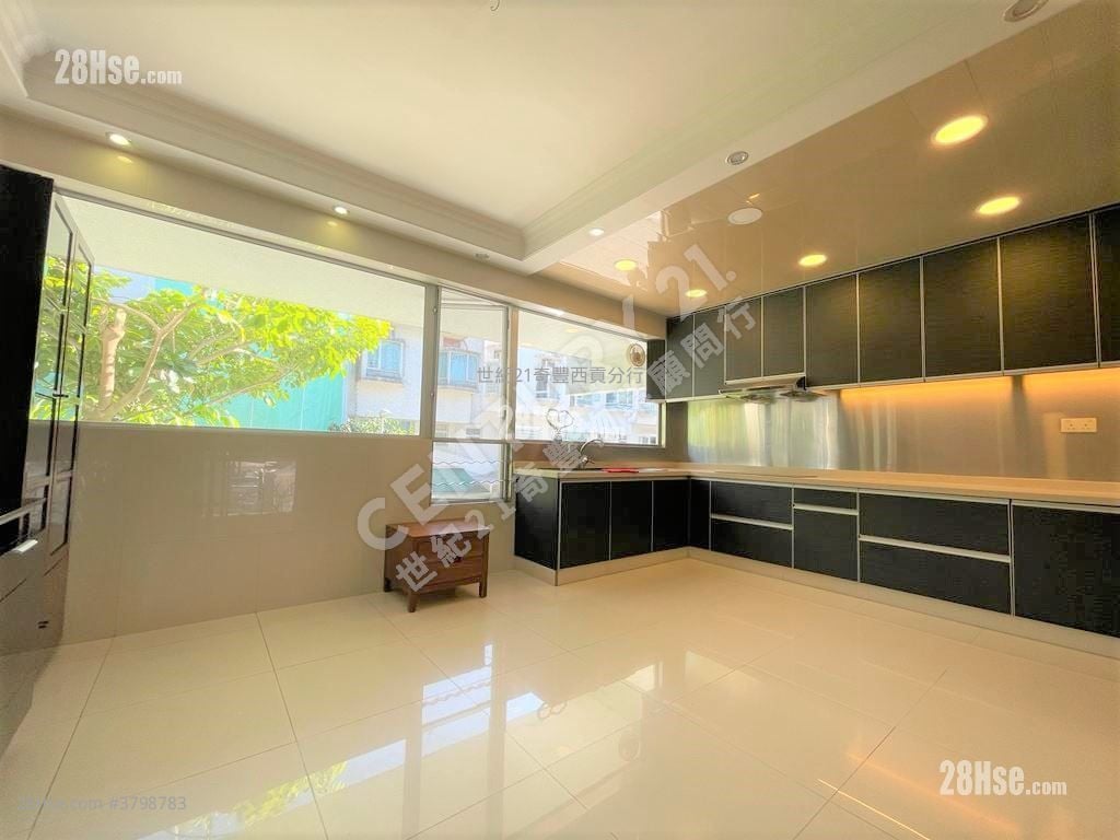 Marina Cove Sell 3 Bedrooms 1,406 ft²
