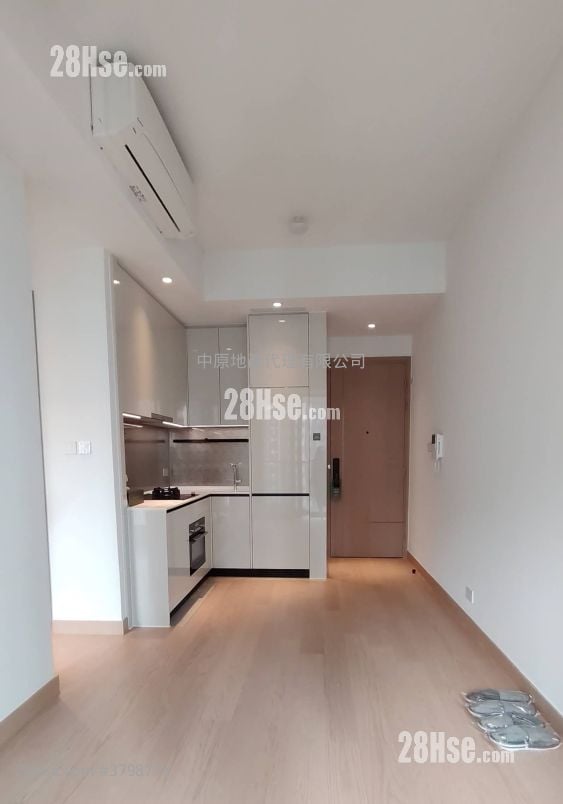 厅: Park Seasons 售盘 2 房 , 1 浴室 437 平方尺