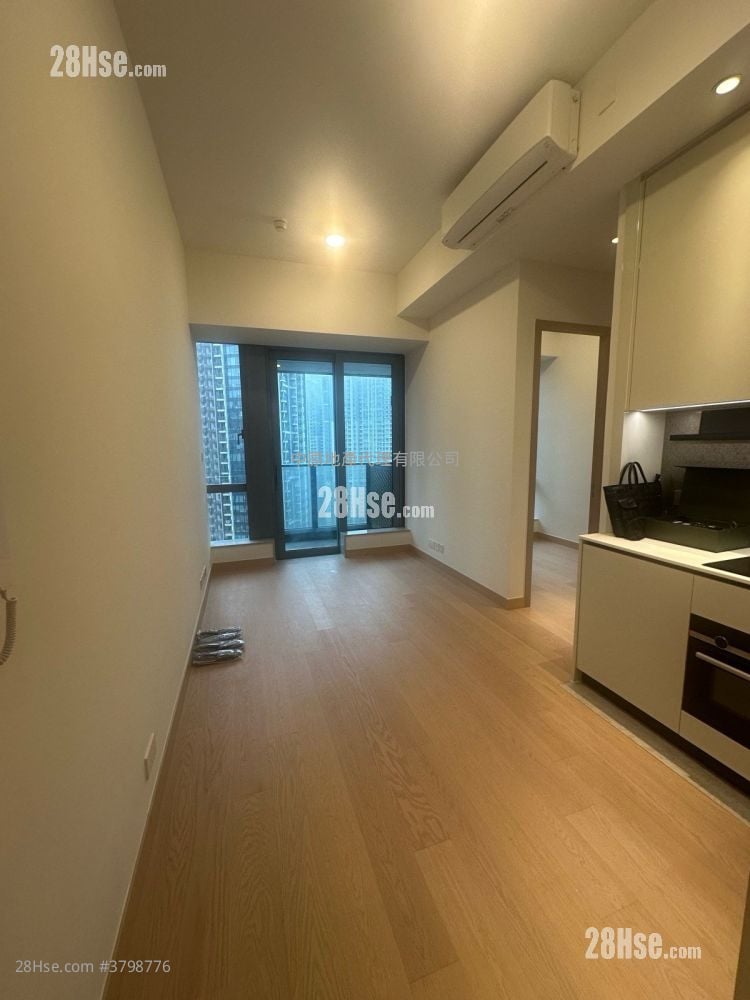 景观: Park Seasons 售盘 2 房 , 1 浴室 437 平方尺