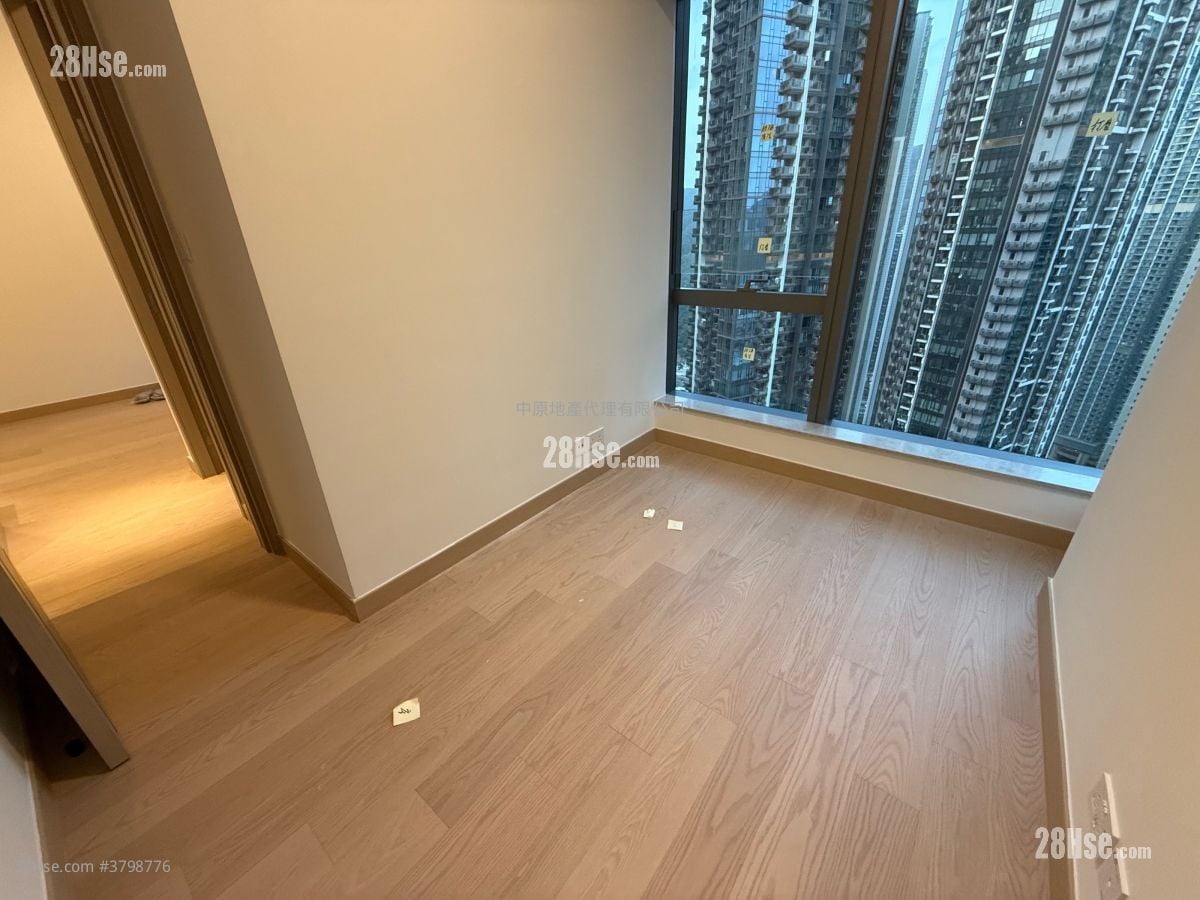 睡房 1: Park Seasons 售盘 2 房 , 1 浴室 437 平方尺