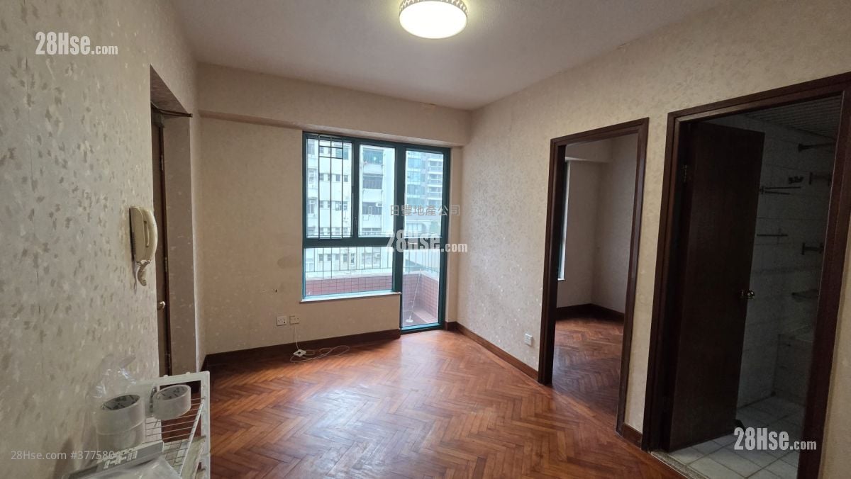 Kent Place Sell 1 Bedroom , 1 Bathroom 285 ft²