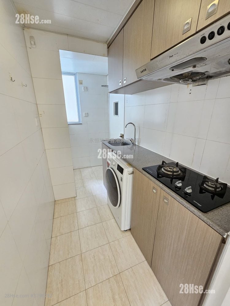 华成大厦 售盘 2 房 , 1 浴室 321 平方尺