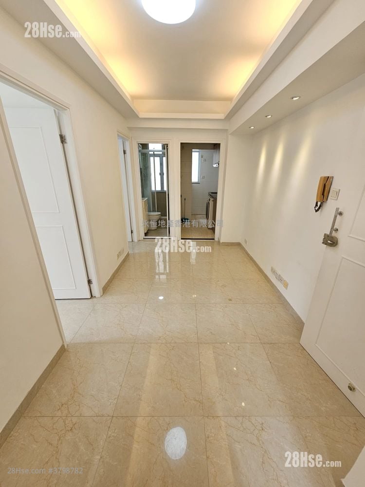 华成大厦 售盘 2 房 , 1 浴室 321 平方尺