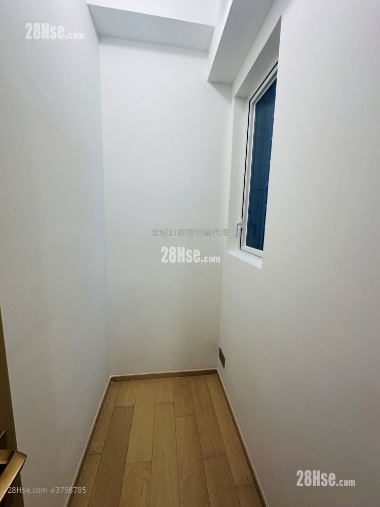 Miami Quay Rental 2 Bedrooms , 1 Bathroom 491 ft²