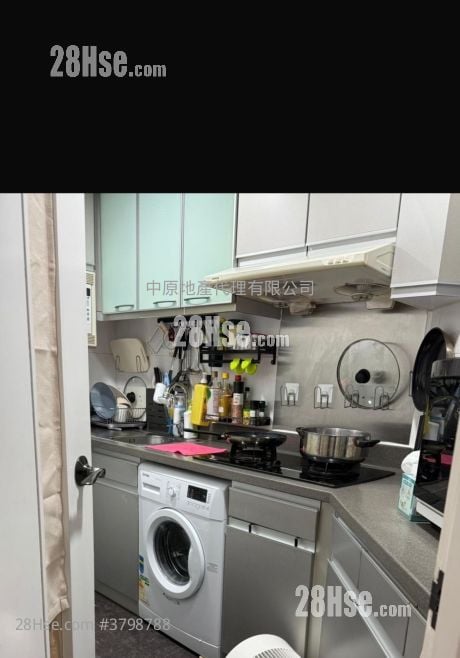 kitchen: Tseung Kwan O Plaza Sell 2 Bedrooms 429 ft²