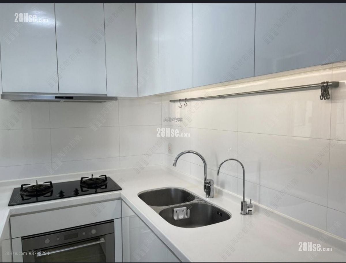 South Horizons Sell 3 Bedrooms 721 ft²