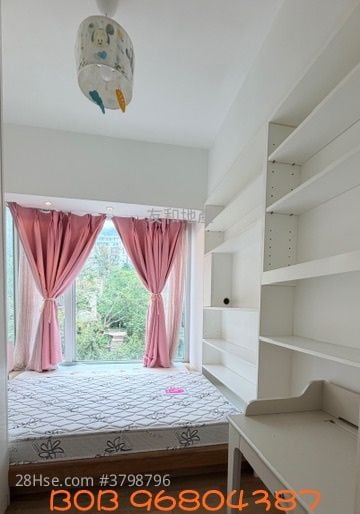 One Beacon Hill Rental 3 Bedrooms , 2 Bathrooms 1,062 ft²