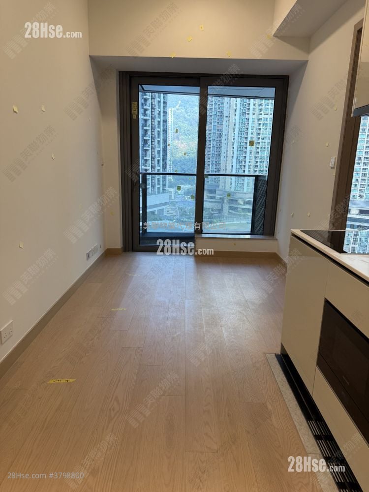 Seasons Place 租盘 1 房 , 1 浴室 323 平方尺