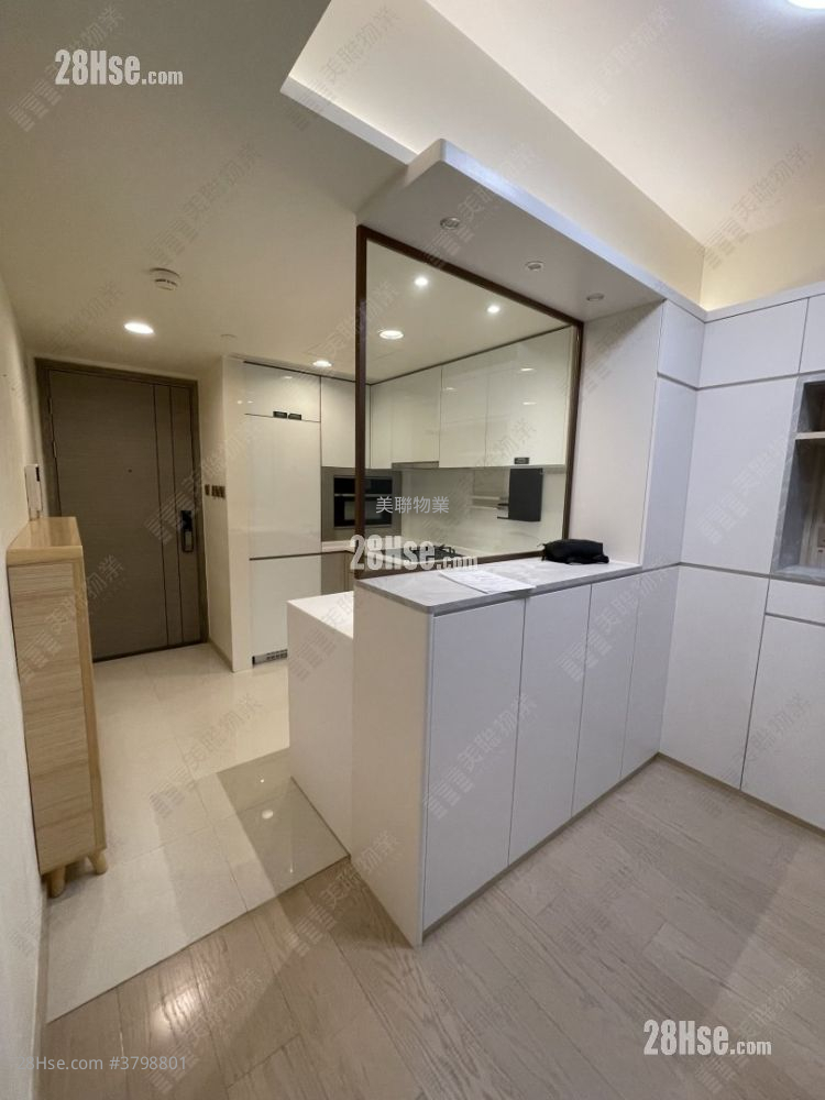 Sea To Sky Sell 2 Bedrooms , 1 Bathroom 482 ft²