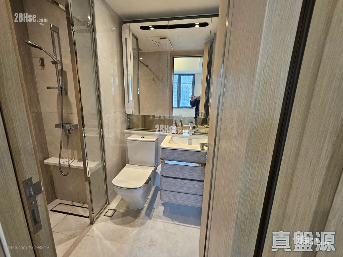 K. Summit Rental 1 Bedroom , 1 Bathroom 293 ft²