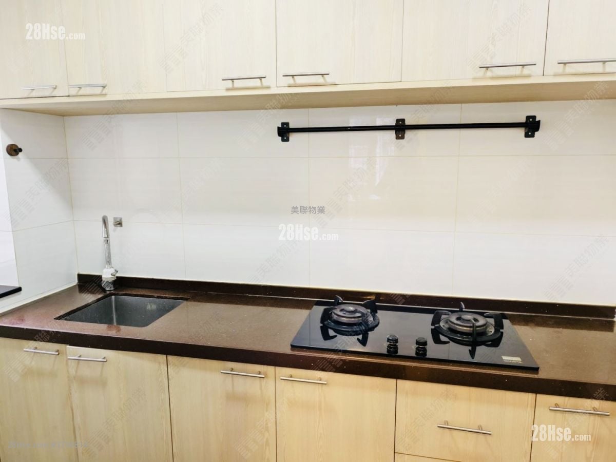 Nan Fung Sun Chuen Sell 2 Bedrooms 391 ft²