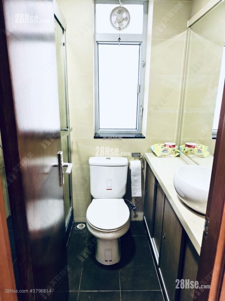 Nan Fung Sun Chuen Sell 2 Bedrooms 391 ft²