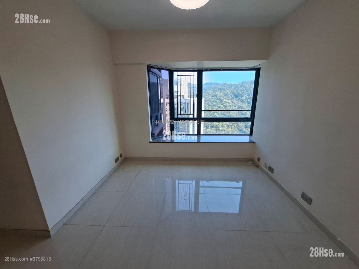 master room: The Metro City Sell 2 Bedrooms 441 ft²